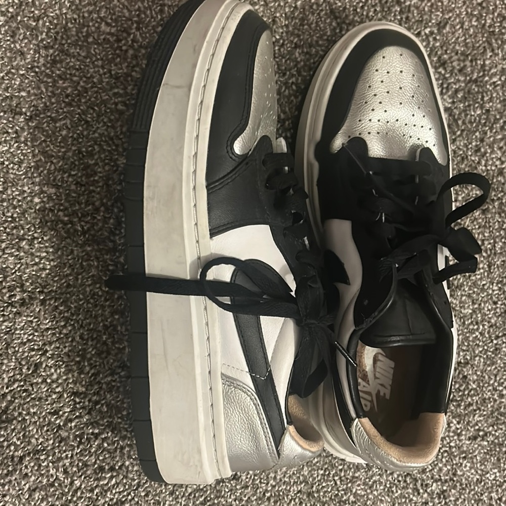 Jordan 1 platform